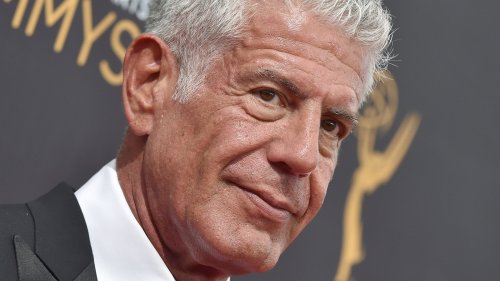 Anthony Bourdain's Least Favorite Chain Restaurant On The Planet