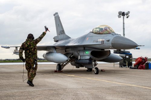 Ukraine Verifies Delivery of F-16s