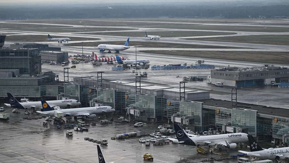 Airlines, Aircrafts & Airports cover image