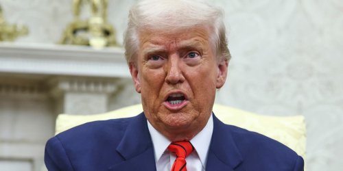 US-Politik im Newsticker: Alte Feindschaft: Jetzt kürzt Trump Mittel für Auslandssender Voice of America