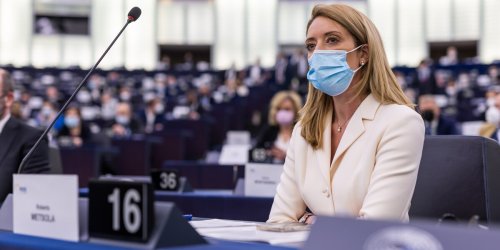 Nachfolgerin vom verstorbenen Sassoli: Roberta Metsola zur neuen Präsidentin des EU-Parlaments gewählt