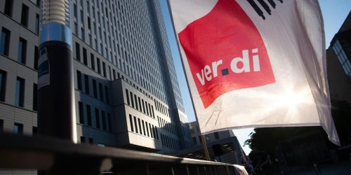 Größter Arbeitskampf seit 31 Jahren: Verdi-Chef Wernke verteidigt Megastreik: „Notwendig"