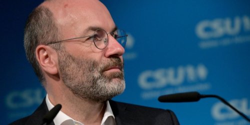 EVP-Chef Weber bekniet Kanzler: „Scholz muss Frankreichs Angebot für Diskussion um Atomschutzschirm annehmen“