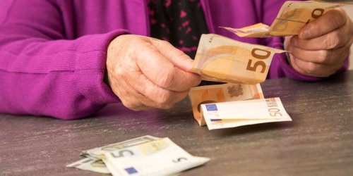 Kabinett hat beschlossen: Rentner kriegen 300 Euro Einmalzahlung vom Staat