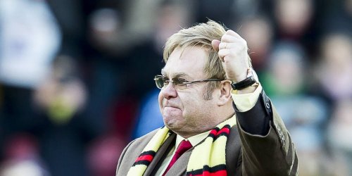 Deutliche Worte nach Abstieg: Elton John hält Watford-Spielern während seines eigenen Konzerts eine Standpauke