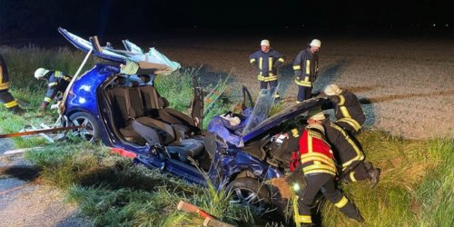 Freiwillige Feuerwehr der Stadt Goch: FF Goch: 31 jähriger nach Wildunfall in Fahrzeug eingeschlossen