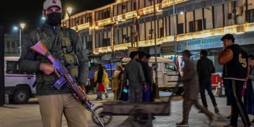 Konflikt der Atommächte : Nach Anschlag in Kaschmir: Pakistan rechnet mit indischem Angriff