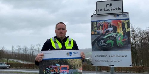 Kreispolizeibehörde Hochsauerlandkreis: POL-HSK: Plakataktion zum Start der Motorradsaison