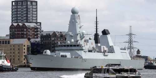 Krönung von König Charles: Royal-Navy-Kriegsschiff sorgt für Sicherheit