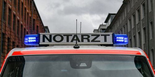 Ein Toter und sieben Verletzte bei Unfall in Oberbayern