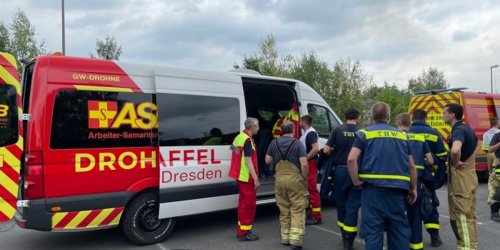 Feuerwehr Dresden: FW Dresden: Update zum Großbrand im Industriegelände