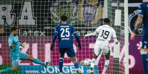Bundesliga: Ngoumou rettet Gladbach-Sieg und beendet Hoffenheims Serie