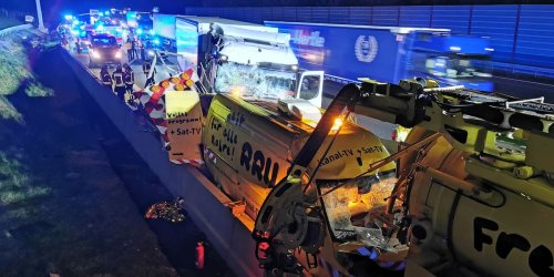 Unfall: Lkw fährt in Wanderbaustelle auf A6: Mehrere Verletzte