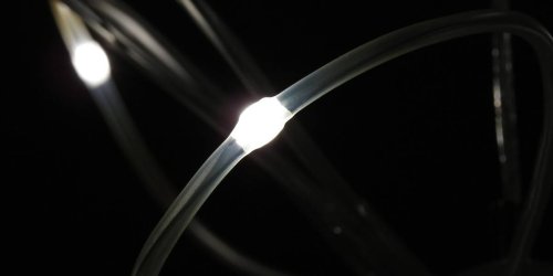 Einfach mit Licht: Elite-Uni entdeckt simple Wasserstoffproduktion