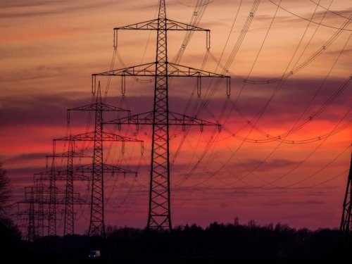 Strom-Anbieter stoppt Lieferung - Groß-Versorger übernimmt, Kunden müssen blechen