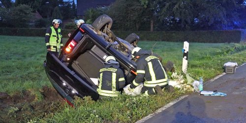 Unfälle: Hochzeitsgesellschaft verunglückt: Sieben Menschen verletzt