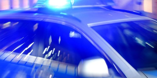 Ostallgäu: Polizei: Mann von Partner der Noch-Ehefrau schwer verletzt
