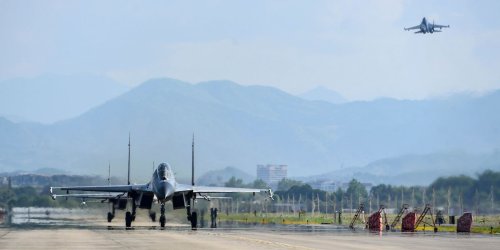„Enormes Sicherheitsrisiko“: Ex-Bundeswehr-Piloten bilden chinesische Soldaten aus - für horrende Gehälter
