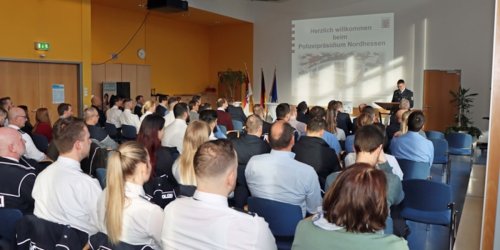 Polizeipräsidium Nordhessen - Kassel: POL-KS: 49 neue Mitarbeiterinnen und Mitarbeiter im Polizeipräsidium Nordhessen begrüßt: Mehr Polizei dank zusätzlichem Personal