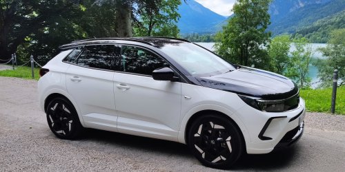 Fahrbericht Opel Grandland GSe: Elektrisch ist das neue E, aber Opel-Fans denken an Commodore und Monza