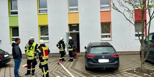 Feuerwehr Lennestadt: FW-OE: Gemeldeter Kellerbrand in Bilsteiner Grundschule