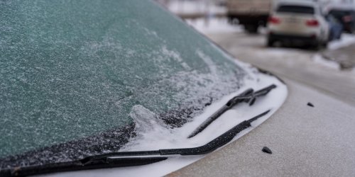 Winter: Autoscheibe ist vereist? Einfache Methode macht sie wieder frei