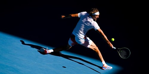 Australian Open: Raus im Achtelfinale: Mitfavorit Alexander Zverev erlebt große Enttäuschung in Melbourne