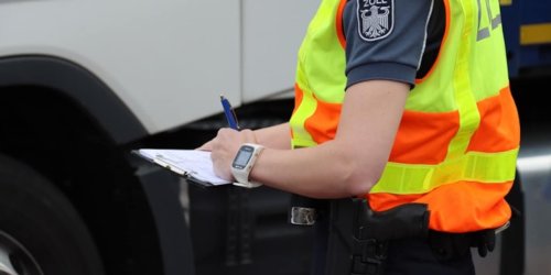 Hauptzollamt Bremen: HZA-HB: Zoll vollstreckt offene Forderung Betrag in Höhe von über 25.000 EUR in Hemelingen gesichert