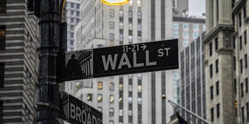 Nach Turbulenzen im Finanzsektor: Bank-Aktien verhelfen Wall Street trotz Krise zur Erholung