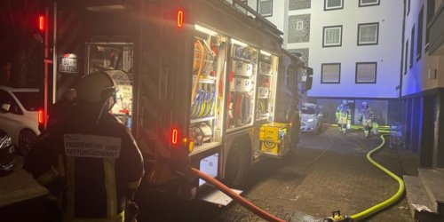 Feuerwehr Bochum: FW-BO: Kellerbrand in einem Mehrfamilienhaus in Bochum Wattenscheid