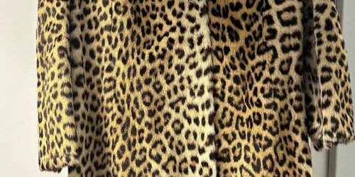 Hauptzollamt München: HZA-M: Zoll stellt Leopardenmantel sicher