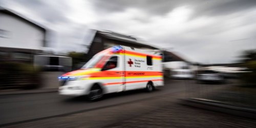 Kreis Warendorf: Biker bei Zusammenstoß mit Feuerwehrauto schwer verletzt