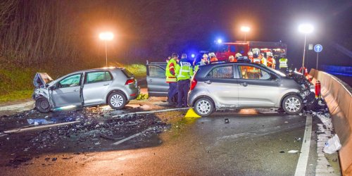 Tragödie in Baden-Württemberg: Drei Menschen sterben bei schwerem Frontal-Crash auf Bundesstraße