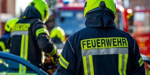 Feuer: Brand in Industriegebiet in Werl: Starke Rauchentwicklung