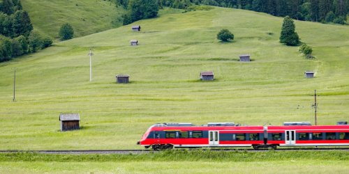 9-Euro-Ticket: Zugfahren ohne Umsteigen: Direktverbindungen schneller finden als bei der Bahn