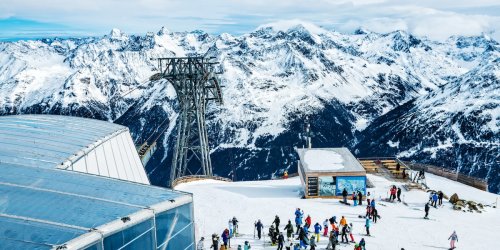 Gewalt eskaliert in Skiort : Deutsche Touristen liefern sich Massenschlägerei in Sölden