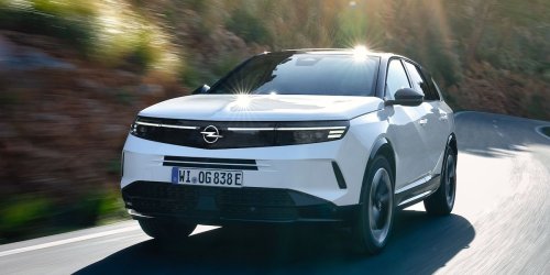 Fahrbericht Opel Grandland Plug-in-Hybrid: Opels neue Familienkutsche bietet Elektro ohne Reichweiten-Problem