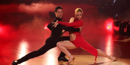 TV-Kolumne: Let's Dance 2022: Llambi-Favorit René Casselly sichert sich den Sieg