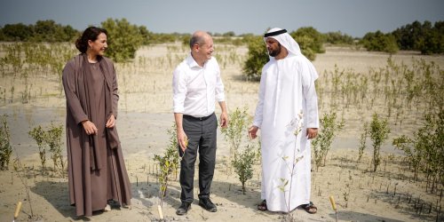 Gas-Lieferung vom Golf: Der Scholz-Deal mit den Emiraten ist nur ein Tropfen auf dem heißen Stein