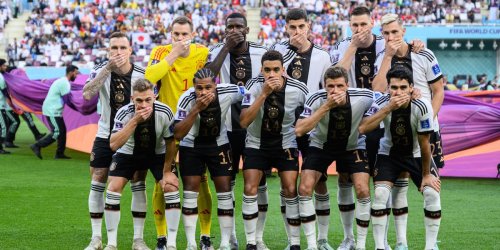 WM 2022 im Newsticker: Brisanter Bericht: Nur zwei DFB-Stars wollten anfangs das Mund-zu-Foto