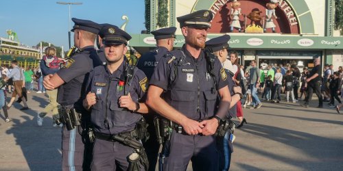 Oktoberfest 2023: Heitere Momente und menschliche Abgründe: Auf Streife mit der Wiesn-Polizei
