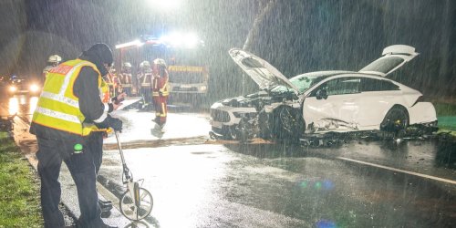 Bei Hamburg: Crash auf der Landstraße – sechs Verletzte