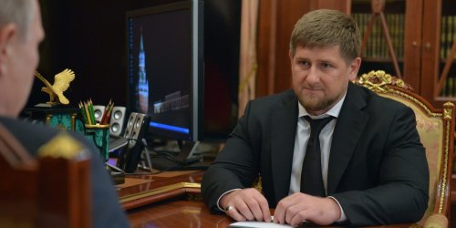Der Kriegsverlauf in der Ukraine im Ticker: Kadyrow droht Polen mit Angriff: „Sind in sechs Sekunden bereit“