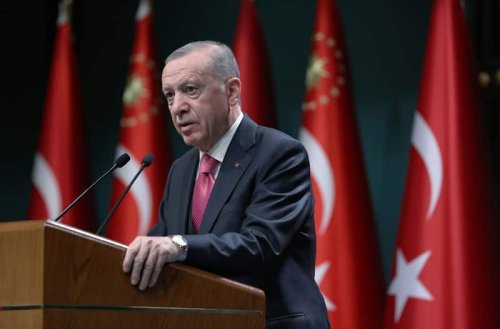 Kurz vor der Schicksalswahl hängt die Wirtschaft der Türkei am seidenen Faden
