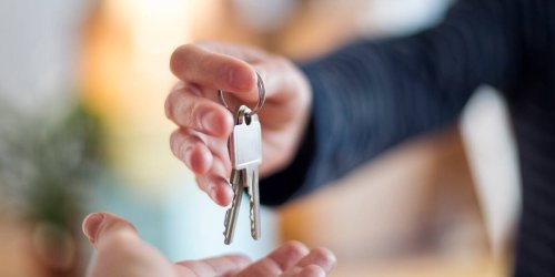 Mietrecht: Viele machen es einfach so: Dürfen Sie jedem Ihren Wohnungsschlüssel geben?