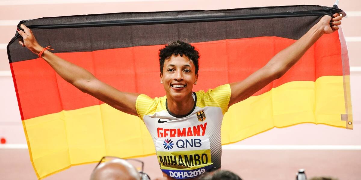 Leichtathletik-WM: Malaika Mihambo fliegt zu Gold, Johannes Vetter holt Bronze