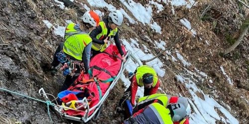 Er wollte nach Österreich: Bergwacht rettet völlig unterkühlten und durchnässten Syrer (14) im Bärengraben