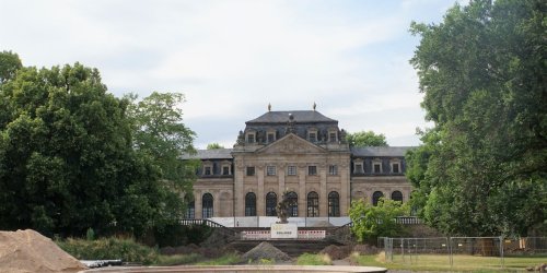 FULDA: Wie einst flanieren im spätbarocken Flair des Schlossgartens