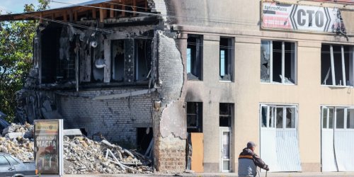 Kriegsverlauf in der Ukraine im Ticker: Ukraine: Russen haben zweitgrößte Stadt in Cherson komplett geräumt