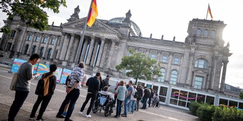 Reichstagsgebäude: Kubicki: Besucherzentrum des Bundestags erst 2030 fertig